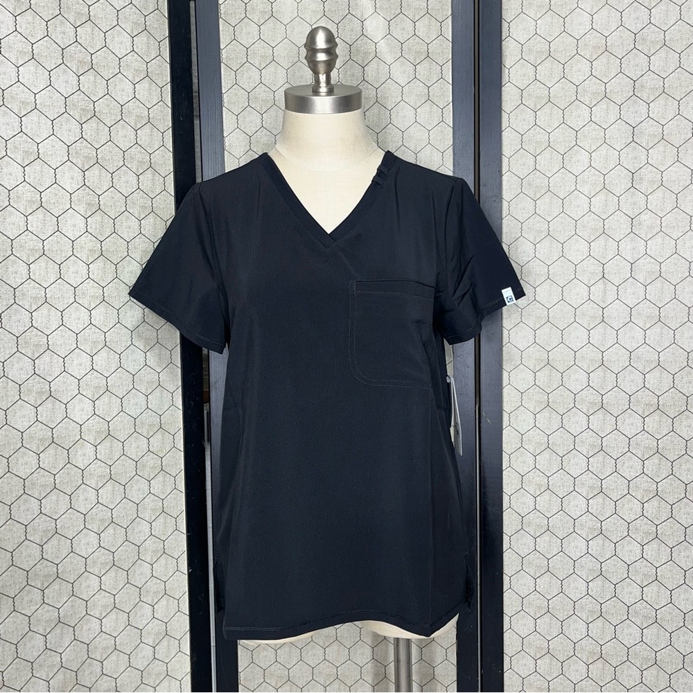 Chereokee Medical Uniforms Contemporary Black V-Neck Scrub Top